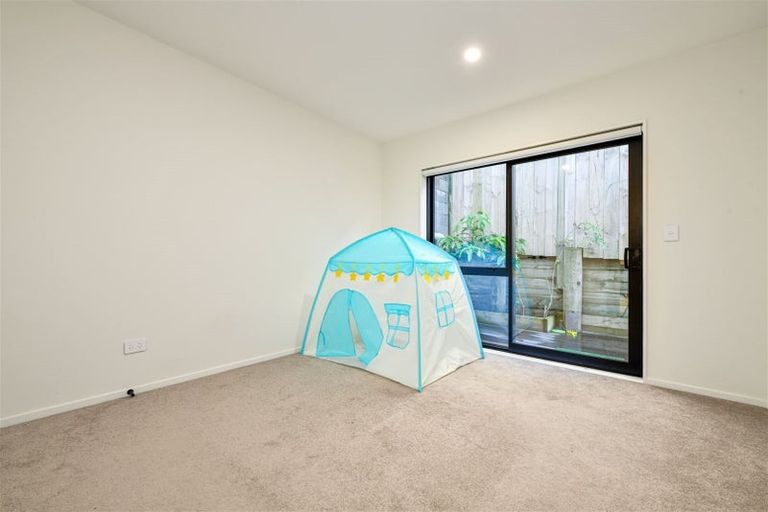 Photo of property in 14a Mantra Road, Massey, Auckland, 0614