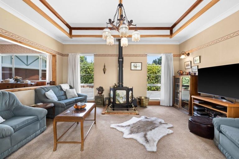 Photo of property in 129 Kent Terrace, Taradale, Napier, 4112