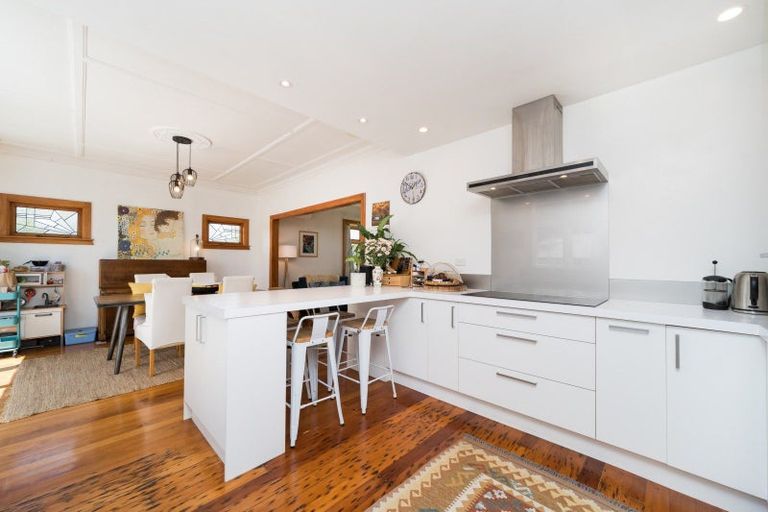 Photo of property in 105b Pahiatua Street, Hokowhitu, Palmerston North, 4410