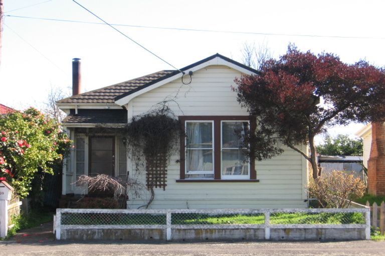 Photo of property in 39 Albert Street, Masterton, 5810