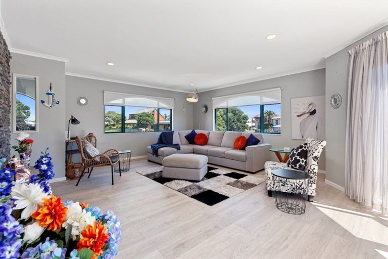 Photo of property in 26a Sunbrae Grove, Mount Maunganui, 3116