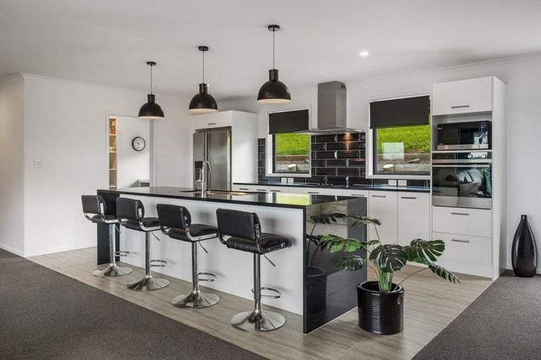 Photo of property in 104 Solan Drive, Waimauku, 0812