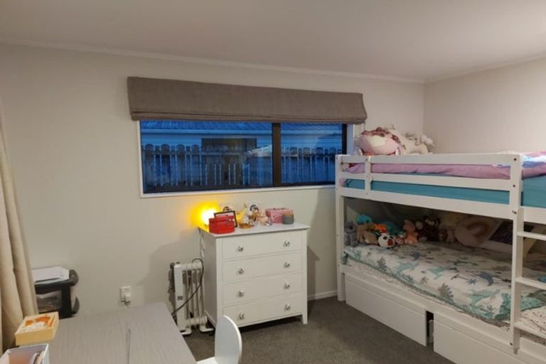 Photo of property in 15 Litchfield Place, Clarks Beach, 2122