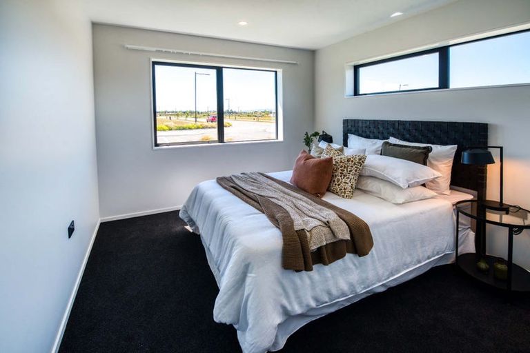 Photo of property in 28 Omahuru Road, Glenbrook, 2681