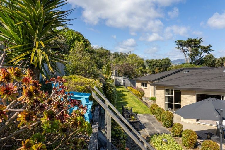 Photo of property in 15 Datum Way, Paraparaumu, 5032