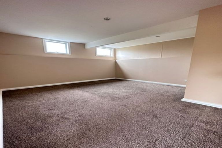 Photo of property in 37 Kamara Road, Glen Eden, Auckland, 0602