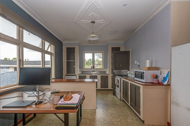 Photo of property in 36 Wood Street, Takaro, Palmerston North, 4410