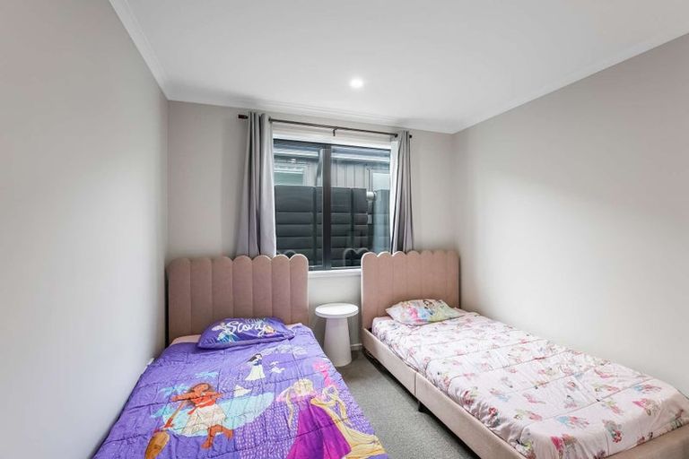 Photo of property in 5 Roslyn Farm Street, Ramarama, 2579