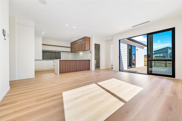 Photo of property in 36 Ta Moko Drive, Gulf Harbour, Whangaparaoa, 0930