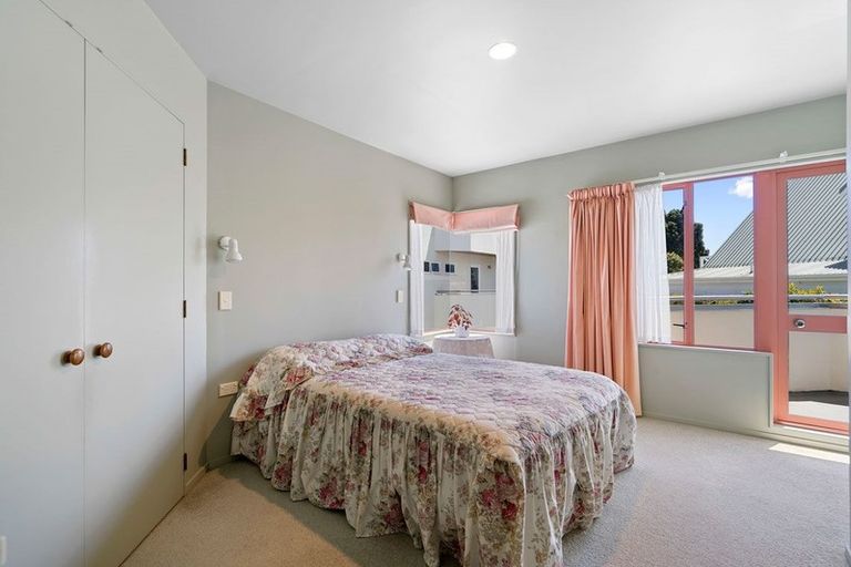 Photo of property in 2/5 Richmond Street, Fitzroy, New Plymouth, 4312