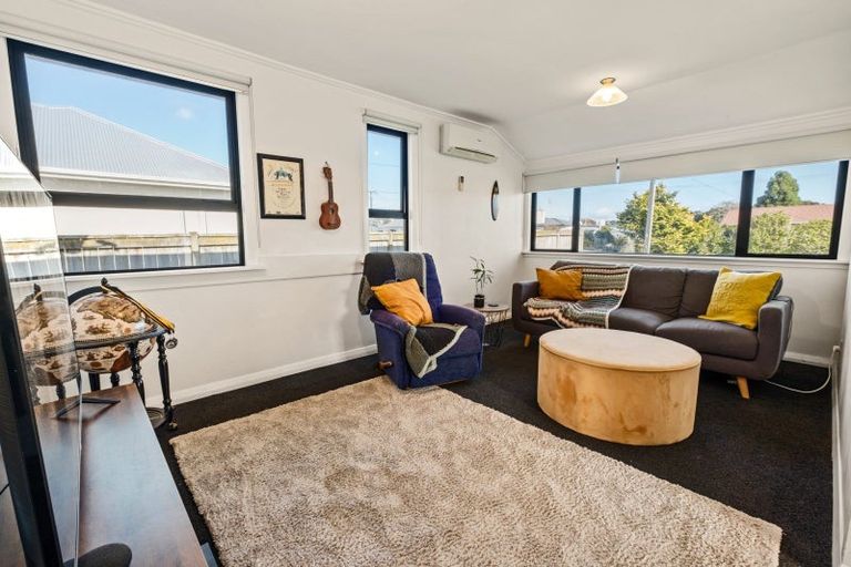 Photo of property in 3 Tupoki Street, Glen Avon, New Plymouth, 4312