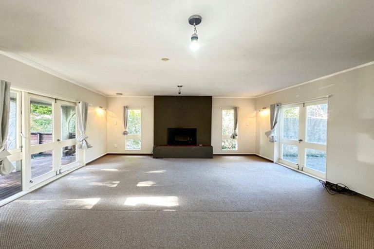 Photo of property in 38 Wyoming Avenue, Murrays Bay, Auckland, 0630