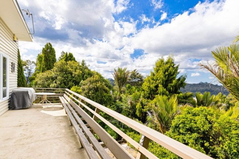 Photo of property in 8 Walker Road, Henderson Valley, Auckland, 0612