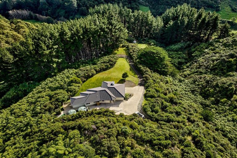Photo of property in 999 Moonshine Road, Judgeford, Porirua, 5381
