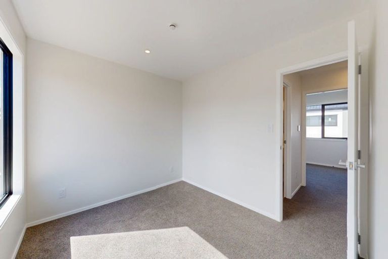 Photo of property in 7 Teak Street, Wallaceville, 5018