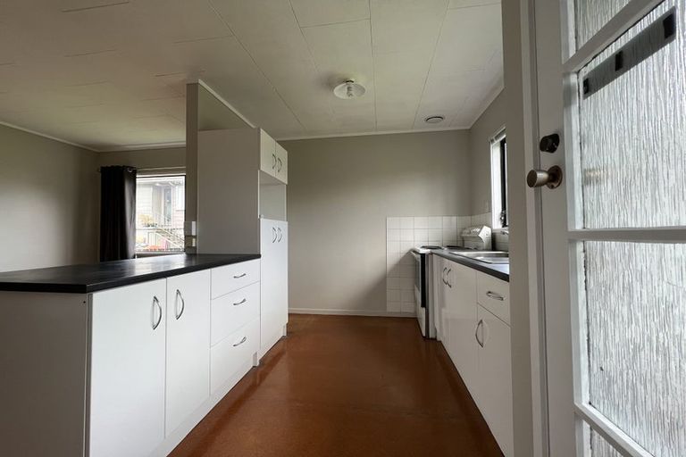 Photo of property in 147 Universal Drive, Henderson, Auckland, 0610