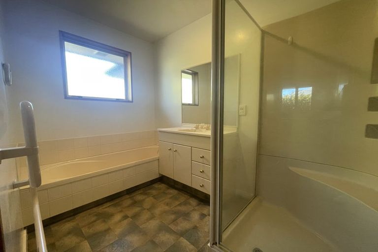 Photo of property in 4 Kydd Lane, Hornby, Christchurch, 8042