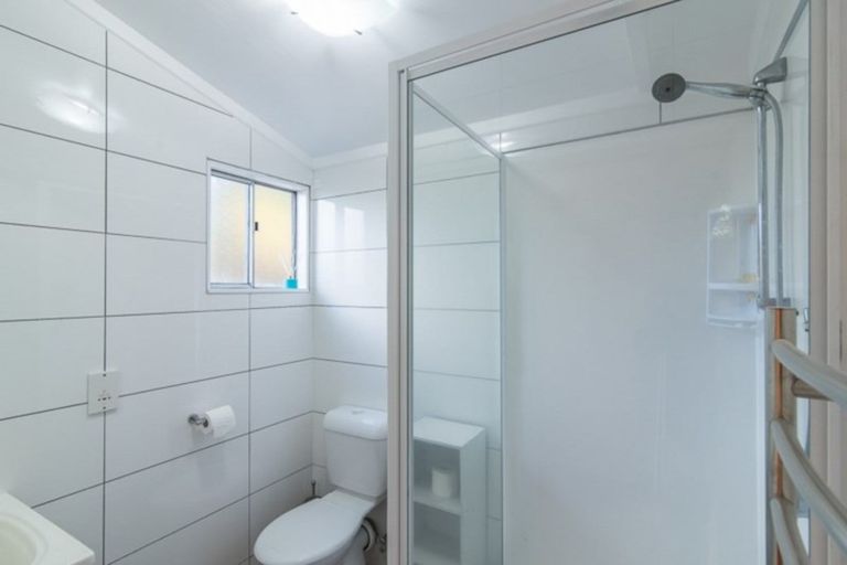 Photo of property in 6 Campbell Avenue, Paraparaumu, 5032