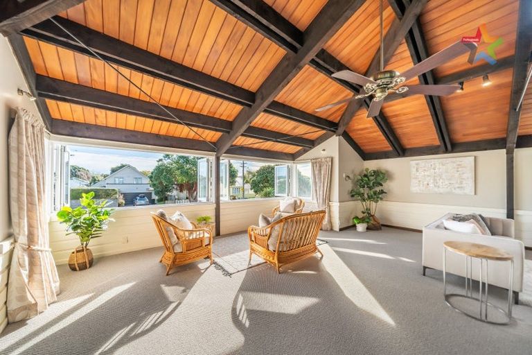 Photo of property in 57 Oroua Street, Eastbourne, Lower Hutt, 5013