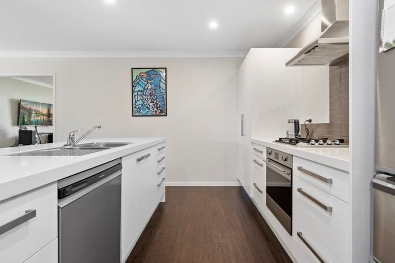 Photo of property in 5 Rexford Heights, Pyes Pa, Tauranga, 3112