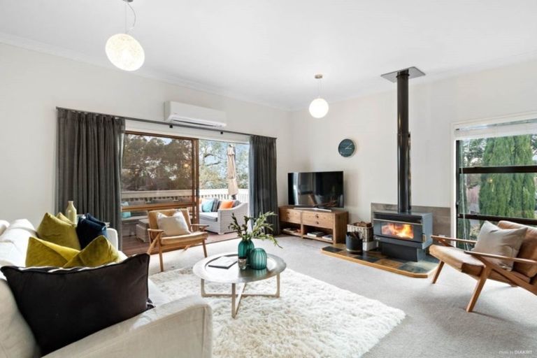 Photo of property in 10 Pine Terrace, Howick, Auckland, 2014