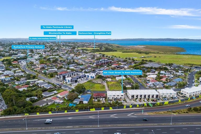 Photo of property in 32a Titoki Street, Te Atatu Peninsula, Auckland, 0610