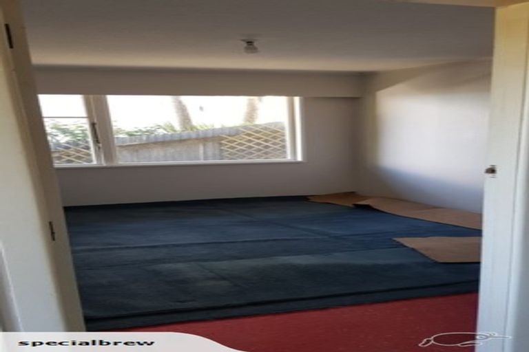 Photo of property in 64 Kinghorne Street, Strathmore Park, Wellington, 6022