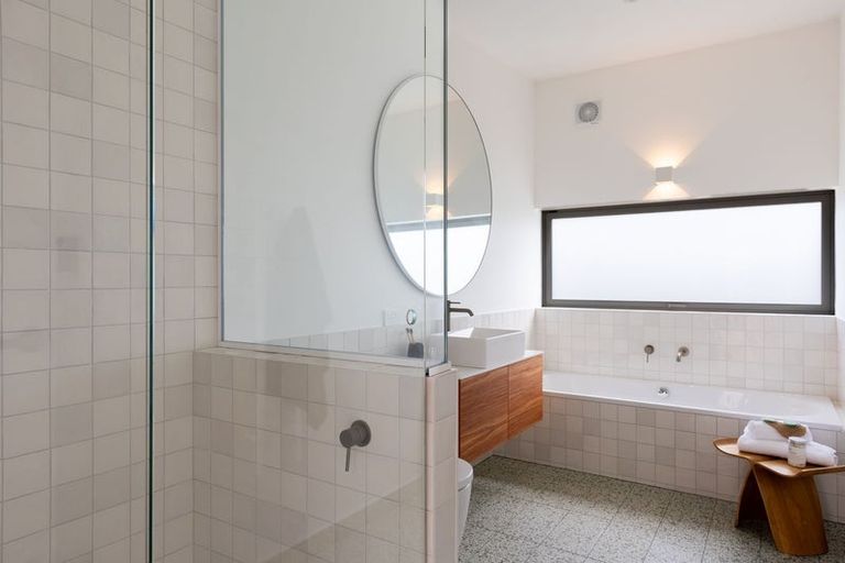 Photo of property in 22a Queens Road, Waikanae Beach, Waikanae, 5036