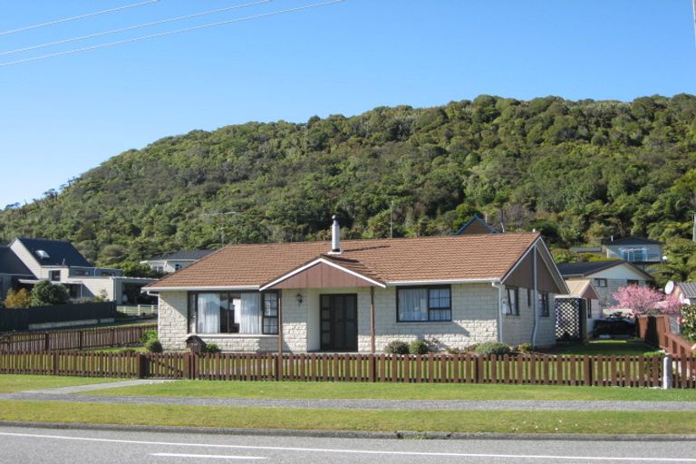 Photo of property in 137 Main South Road, Karoro, Greymouth, 7805