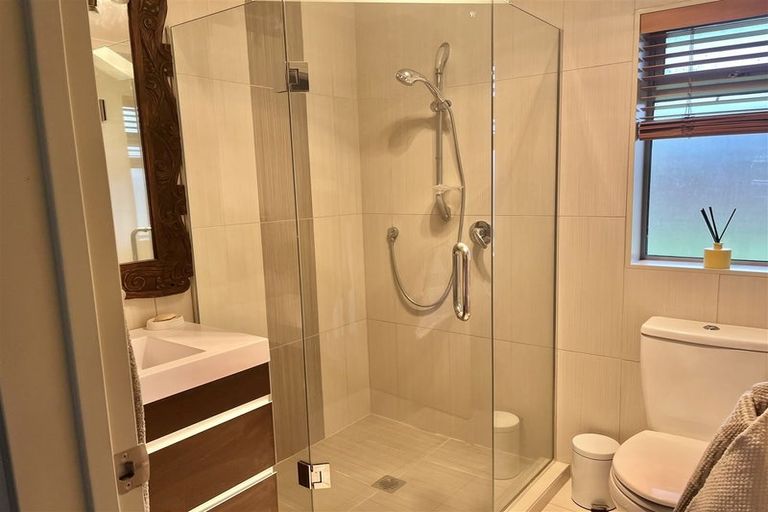 Photo of property in 36d Godley Road, Green Bay, Auckland, 0604