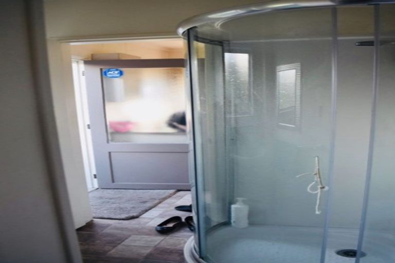 Photo of property in 2/14 Waikare Place, Welcome Bay, Tauranga, 3112