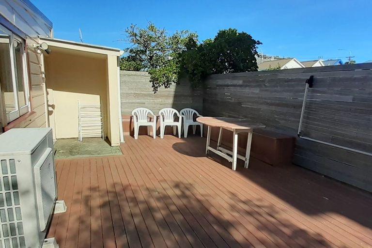 Photo of property in 1-3 Mudges Terrace, Newtown, Wellington, 6021