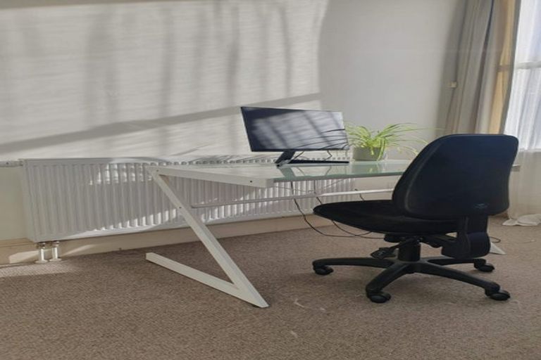 Photo of property in 13a George Street, Thorndon, Wellington, 6011