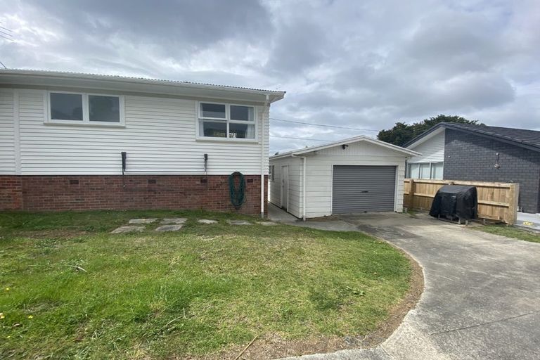 Photo of property in 294 Wairau Road, Glenfield, Auckland, 0629