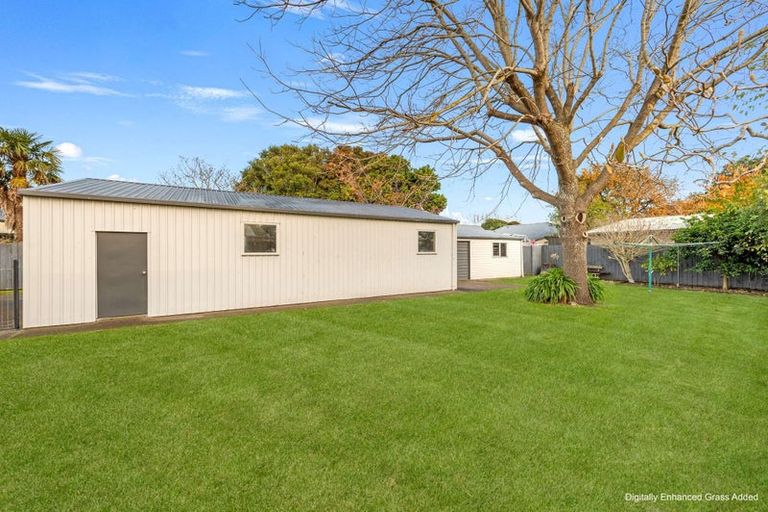 Photo of property in 11 Hurworth Place, College Estate, Whanganui, 4500