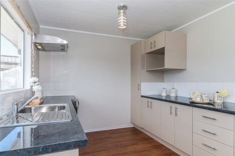 Photo of property in 95 Spinella Drive, Bayview, Auckland, 0629