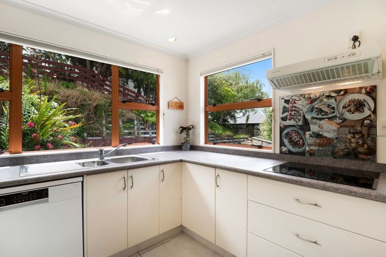 Photo of property in 2a Saint Leonard Street, Saint Johns Hill, Whanganui, 4501