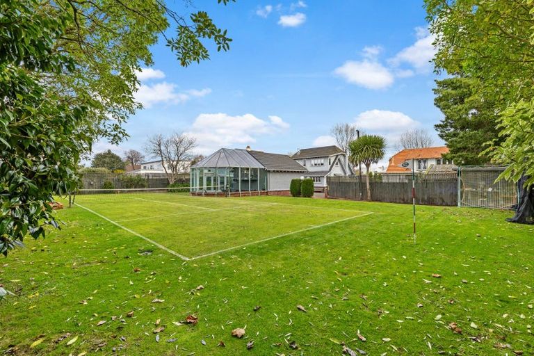 Photo of property in 209 Victoria Avenue, Hokowhitu, Palmerston North, 4410