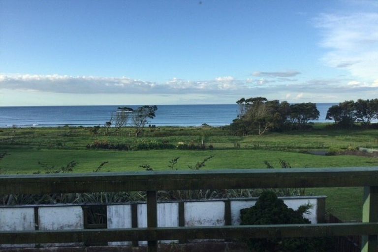 Photo of property in 46 Hume Street, Waitara, 4320