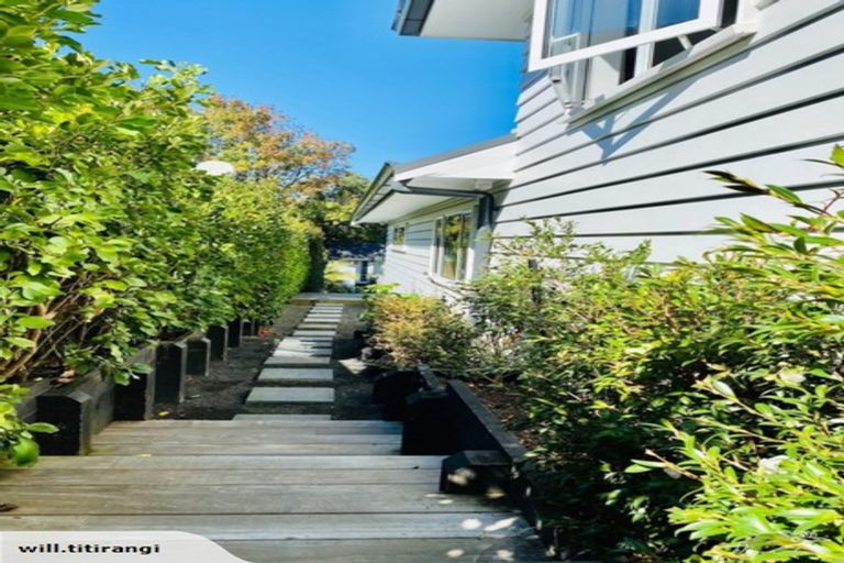 Photo of property in 6 Wainoni Avenue, Point Chevalier, Auckland, 1022