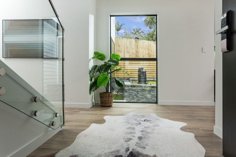 Photo of property in 55a Watea Road, Torbay, Auckland, 0630