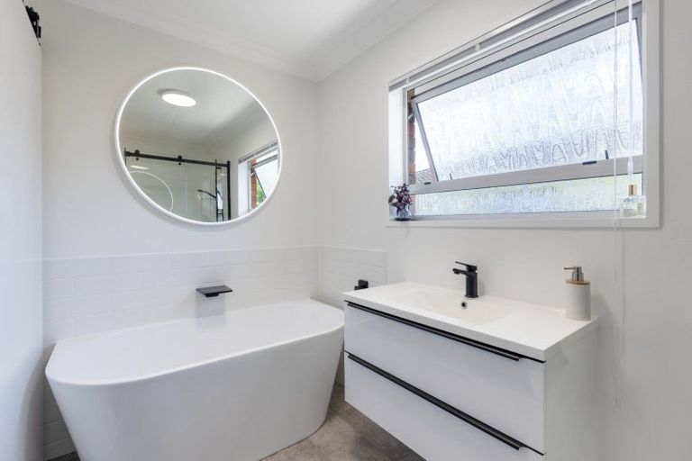 Photo of property in 99b Eighth Avenue, Tauranga, 3110