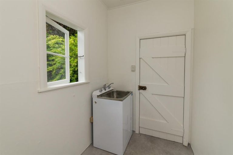 Photo of property in 5 Bell Street, Marton, 4710