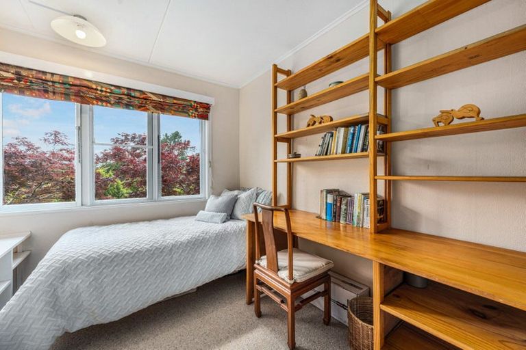 Photo of property in 42 Clifton Terrace, Fitzherbert, Palmerston North, 4410