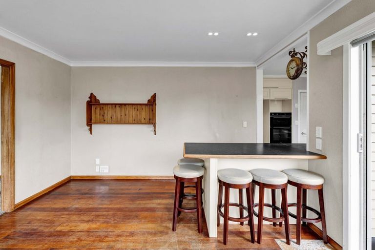 Photo of property in 33 High Street, Eltham, 4322