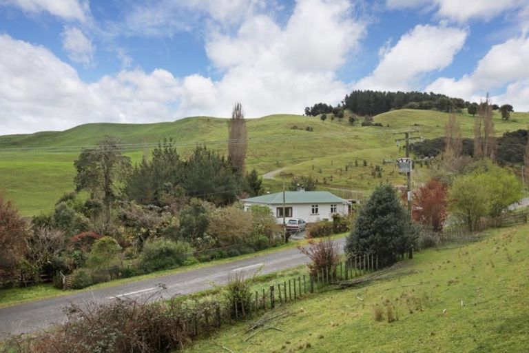 Photo of property in 768 Rangatira Road, Hunterville, Marton, 4787