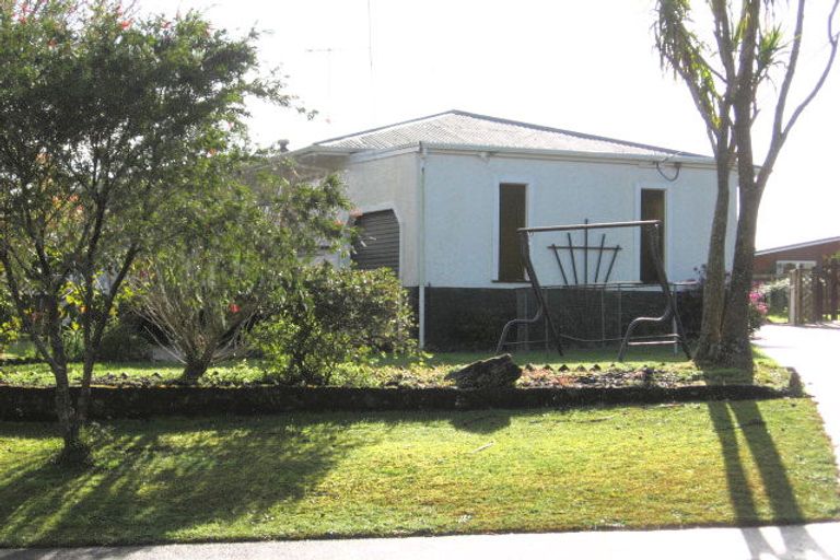 Photo of property in 35 Dip Road, Te Kamo, Whangarei, 0112