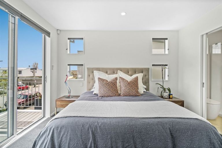 Photo of property in 18a Brockworth Place, Riccarton, Christchurch, 8011