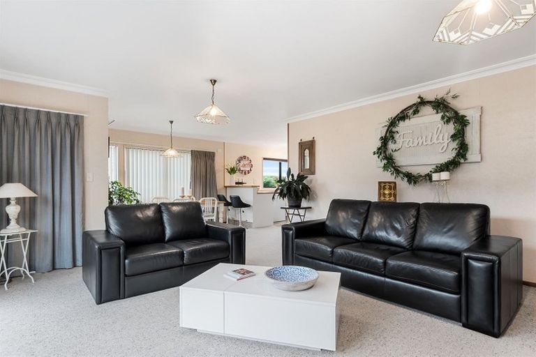 Photo of property in 16a Ngamotu Place, Mount Maunganui, 3116