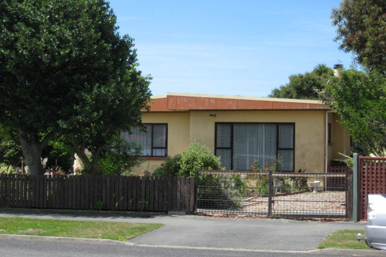 Photo of property in 395 Estuary Road, South New Brighton, Christchurch, 8062